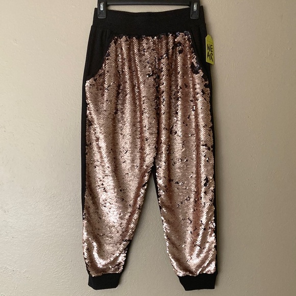 XS Zumba Rose Gold Sequin Athletic Jogger Capris - Picture 6 of 14